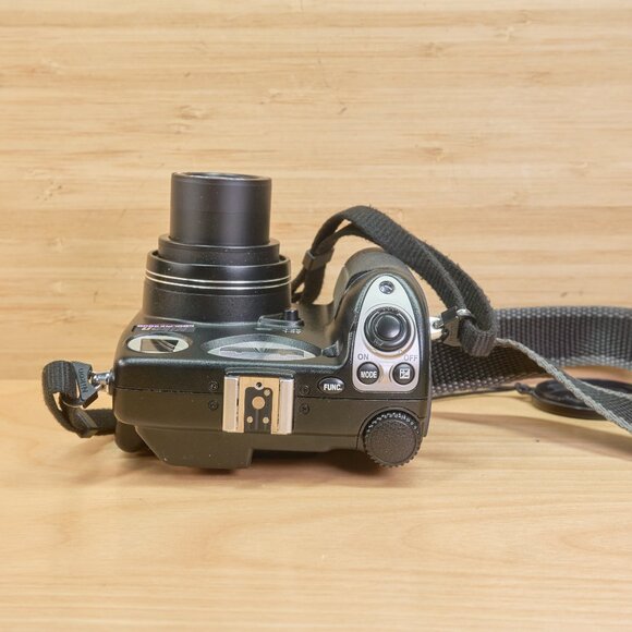 Nikon Coolpix 5000 / 5MP Digital Camera / 3x Optical Zoom / Tested - Picture 5 of 10